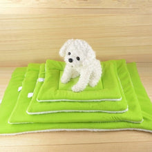 Load image into Gallery viewer, Winter Crate Kennel Warm Pet Bed Mat